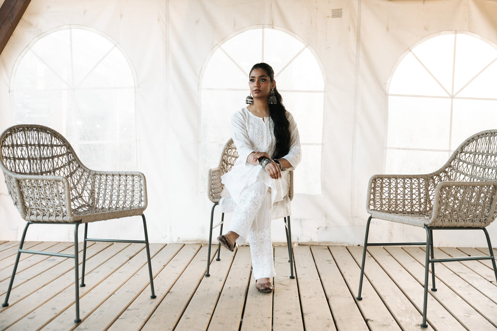 Malmal Kurta with Silver lining