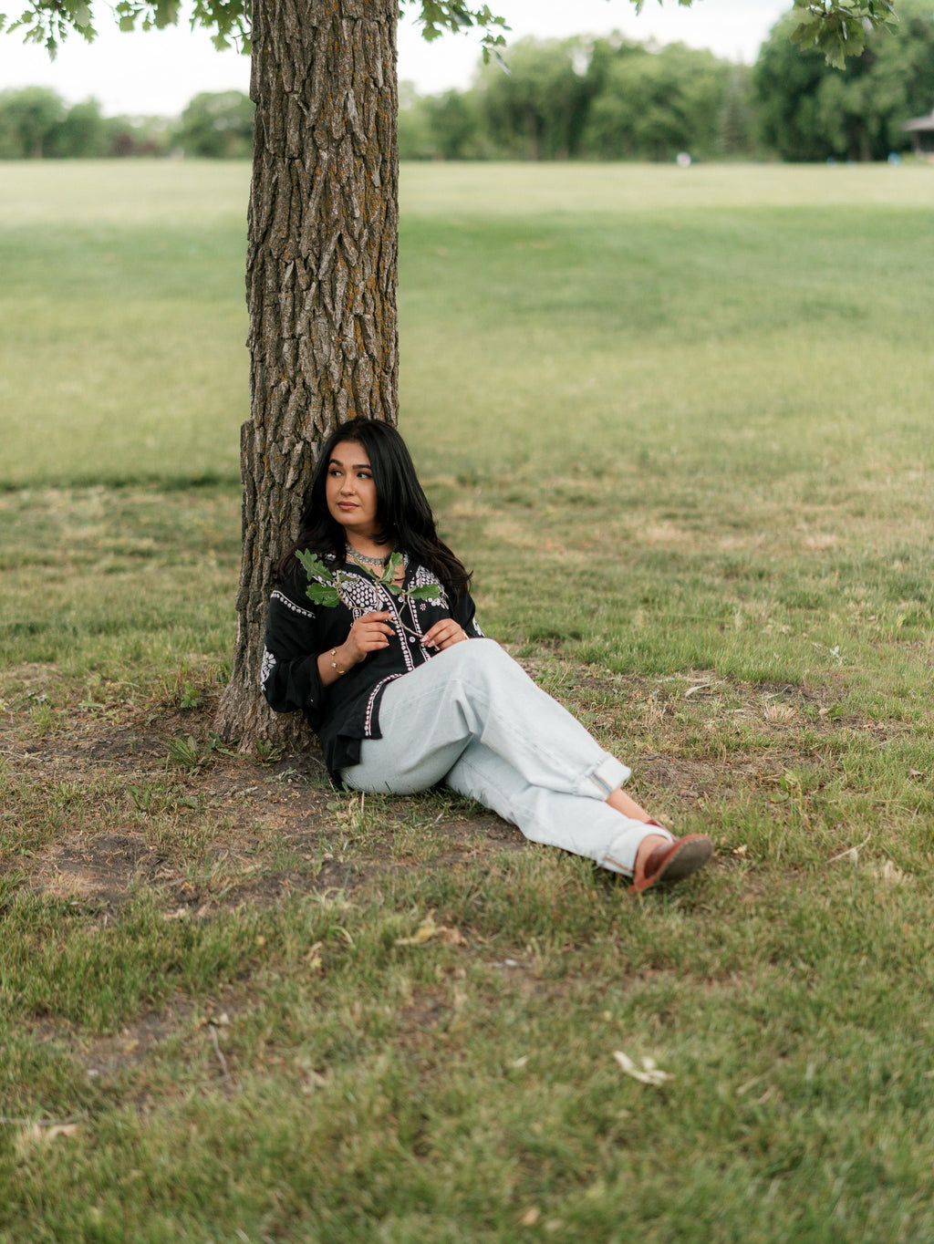 Black Swan - Black Shirt